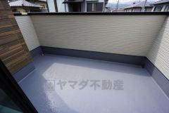 陽当たりが良さそうなバルコニー。