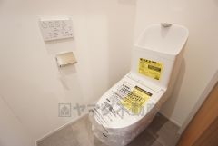 1階2階の2ヶ所にトイレがありますので、忙しい朝にも家族に気を使わず、ゆとりが生まれますね＾＾