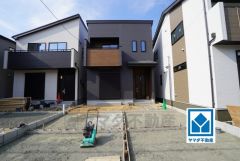 西鉄バス「須玖」歩3分。博多井尻大橋など多方面行き＾＾徒歩　公園3分、ドラモリ4分、サニー6分など周辺環境充実＾＾