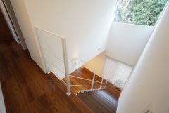 開放感を得られる吹き抜け。