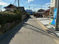 前面道路東側約4.2ｍ公道。