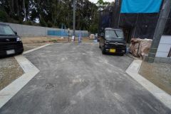 住人以外の車の進入も少なく、小さなお子様を持つご家庭にも安心です。