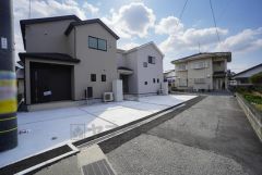 前面道路は北側約3ｍ私道に面しています＾＾小郡小学校（徒歩8分）、小郡中学校（徒歩14分）＾＾