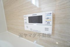おいだき機能つきなのでお風呂に入る時間が異なるご家庭には嬉しいですね。ボタン一つで快適で便利な生活が＾＾