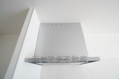 調理時の蒸気や匂いが換気扇に誘導され、効率的に排煙ができます＾＾