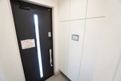 たっぷり収納できるシューズボックス付きです。家族全員の靴がきれいに整頓できます。