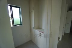 ご家族の靴をスッキリと片付けられるシューズボックス付きの玄関です＾＾スッキリと片付いた玄関は気持ちがいいです。