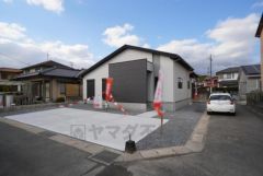 カースペースは4台分を確保＾＾