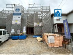 2号棟。スーパー・コンビニ・ドラッグストアなど周辺環境充実＾＾是非お問合せ下さい＾＾