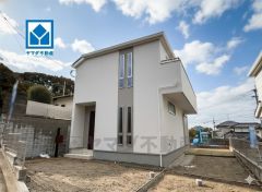 南向きで陽当たり良好＾＾駐車2台。南面バルコニー＾＾マルキョウ柏原店(車4分/1.3ｋｍ)