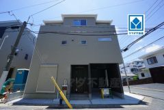 西鉄バス「下長尾」まで徒歩5分。博多・薬院天神方面行きが数分おきに停車＾＾徒歩9分圏内にサニー、ハローデイ、セブン、ファミマ、マツキヨ、郵便局など周辺環境充実しています＾＾