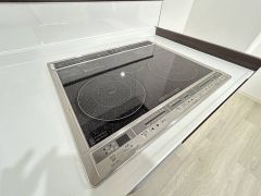 IHクッキングヒーターは火を使わないため、火災の発生リスクを抑えることが出来ます。汚れてもサッとふけてお掃除らくらく＾＾