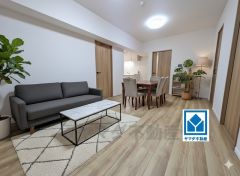 家族が集まる開放的なリビング。思い思いの時間を過ごしたり食事をしたり、素敵な団らんの場になりますね。家具はCGによるイメージ画像