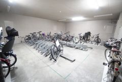 駐輪場。屋根付き＾＾
