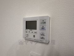 おいだき機能つきなのでお風呂に入る時間が異なるご家庭には嬉しいですね。ボタン一つで快適で便利な生活が＾＾