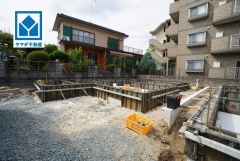 ゆめタウン筑紫野まで徒歩9分、最寄りコンビニまで徒歩4分。日頃のお買い物も楽々です＾＾