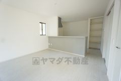 キッチンから会話が弾みそうなダイニングです。お友達や親せきをお招きするのも楽しみになりますね＾＾