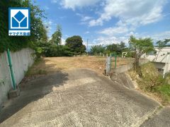 建築条件なし＾＾ 公簿305m2（92.26坪）＾＾建築不可。 事業用地（作業場、資材置場、駐車場などに）＾＾