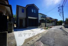 前面道路含む現地写真。