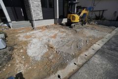 駐車スペースは4台分を確保（軽含む）。マイカー用に、お客さま用に、余裕を持ってご利用いただけます＾＾