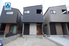 オール電化＾＾ZEH水準×長期優良住宅。西鉄バス「警弥郷」停歩1分。大橋＆博多南駅行き＾＾マルキョウ歩3分、セブン歩4分など周辺環境充実＾＾