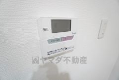 おいだき機能つきなのでお風呂に入る時間が異なるご家庭には嬉しいですね。ボタン一つで快適で便利な生活が＾＾