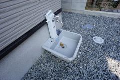 洗車の時などに便利な外水栓。