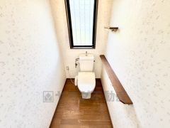 温水洗浄機付トイレです。
