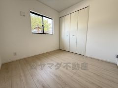 住む人のこだわりを活かす洋室＾＾広めのクローゼットもあり荷物もすっきり片付けられ、ゆとりのある暮らしが出来ます＾＾