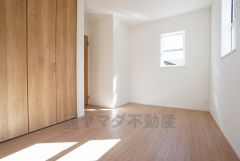 クローゼット付きなので、すっきりと整理整頓でき気持ちよく過ごせますね＾＾