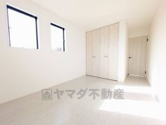 住む人のこだわりを活かす洋室＾＾広めのクローゼットもあり荷物もすっきり片付けられ、ゆとりのある暮らしが出来ます＾＾