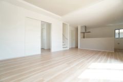 温かみのある雰囲気と、キッチンでの作業性を兼ね備え、家族の笑顔あふれる団らんのひと時をお過ごしいただける設計になっています。