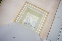 キッチンに床下収納があります。長期保存ができるもの、調理器具、防災グッズを入れておくのもいいですね。