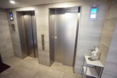 エレベーター完備で、毎日の移動もスムーズ。重い荷物やベビーカーの利用も安心です。買い物帰りなどに、上階でもラクに移動できますね＾＾