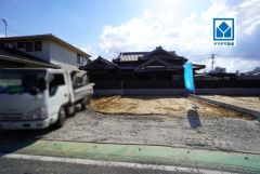 スーパーやコンビニなども近く周辺環境充実。快適でゆとりのある生活空間で新生活を始めましょう^^