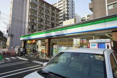 ファミリーマート　博多駅南2丁目
