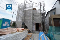 4LDK。敷地約50坪。都市ガス。 開放感のある角地＾＾