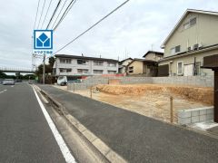 前面道路。公道9ｍ。