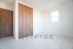 6.5帖。 木の温もりがやさしいフローリングとシンプルなクロスです＾＾