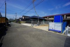 前面道路含む現地写真。