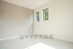 2階7.1帖洋室。 住む人のこだわりを活かす洋室＾＾ アクセントクロスで視覚的に洗練された印象を与えます＾＾