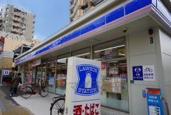 ローソン　六本松大通り店