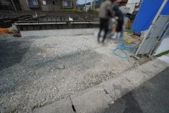 駐車スペースはゆとりある2台分を確保。マイカー用に、お客さま用に、余裕を持ってご利用いただけます。