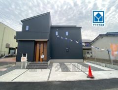 西鉄天神大牟田線「端間」駅まで徒歩9分＾＾小郡鳥栖南スマートIC（車5分/2.5ｋｍ）＾＾フレスポ鳥栖（車8分/3.7ｋｍ）＾＾4LDK。敷地面積約45坪＾＾