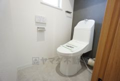 清潔感のあるトイレ。