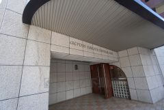 清掃の行き届いたきれいなエントランス。 