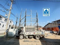 西鉄バス「中尾二丁目」歩4分＾＾天神＆博多へのアクセス良好＾＾歩6分圏にエフコープ、ミニストップ、ファミマ、セブン、コスモス、小学校、保育園、郵便局など周辺環境充実＾＾