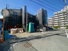 前面道路。南側約6ｍ公道。