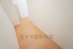 キッチン後方には、高さも幅もしっかりした大容量のパントリー・収納が付いています＾＾食材の保管などに便利