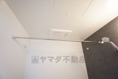 浴室暖房乾燥機付きなので梅雨時期などのお洗濯に便利ですね。